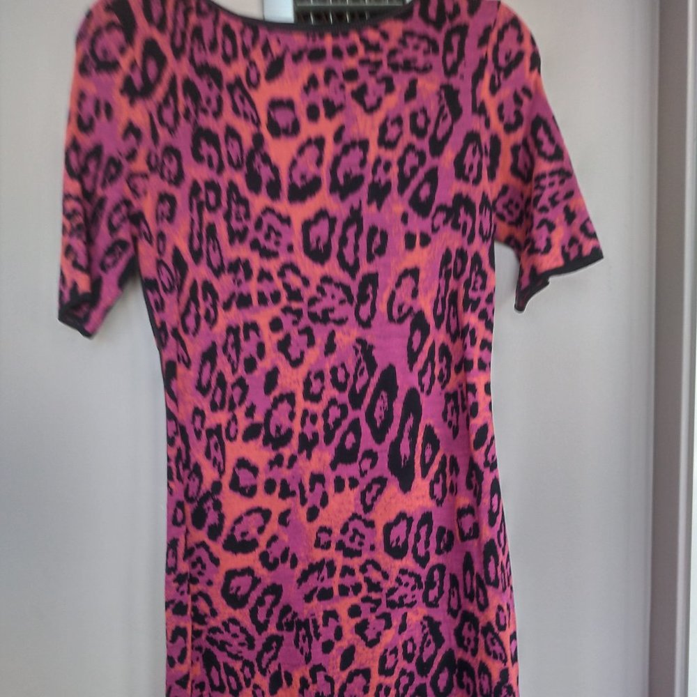 Marc Cain dress leopard knitted print red, pink